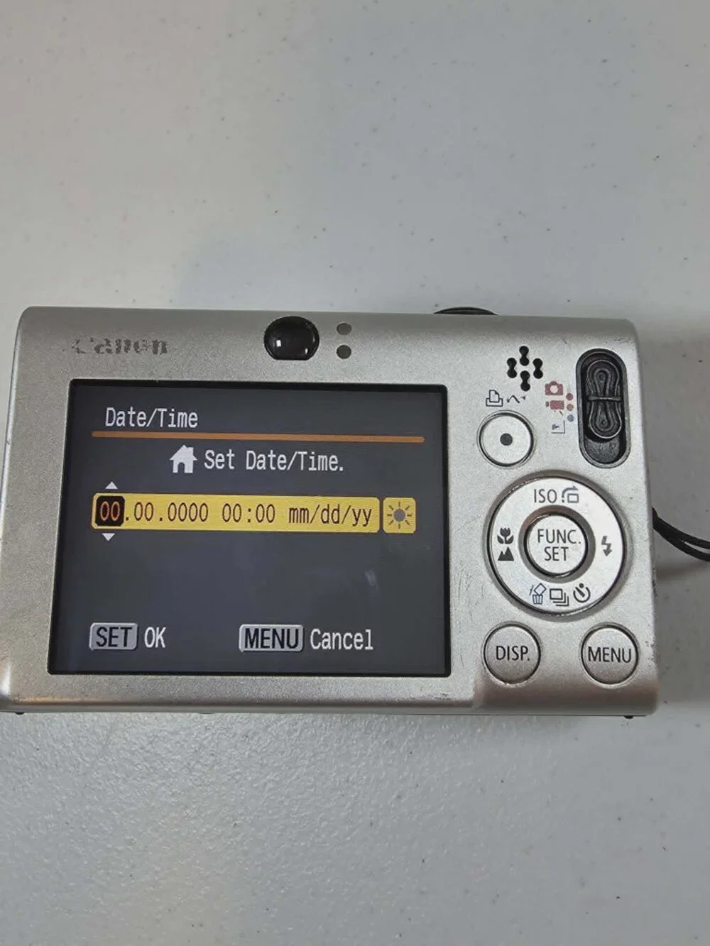 CANON POWER SHOT SD1100 IS DIGITAL ELPH SILVER CAMERA **READ**